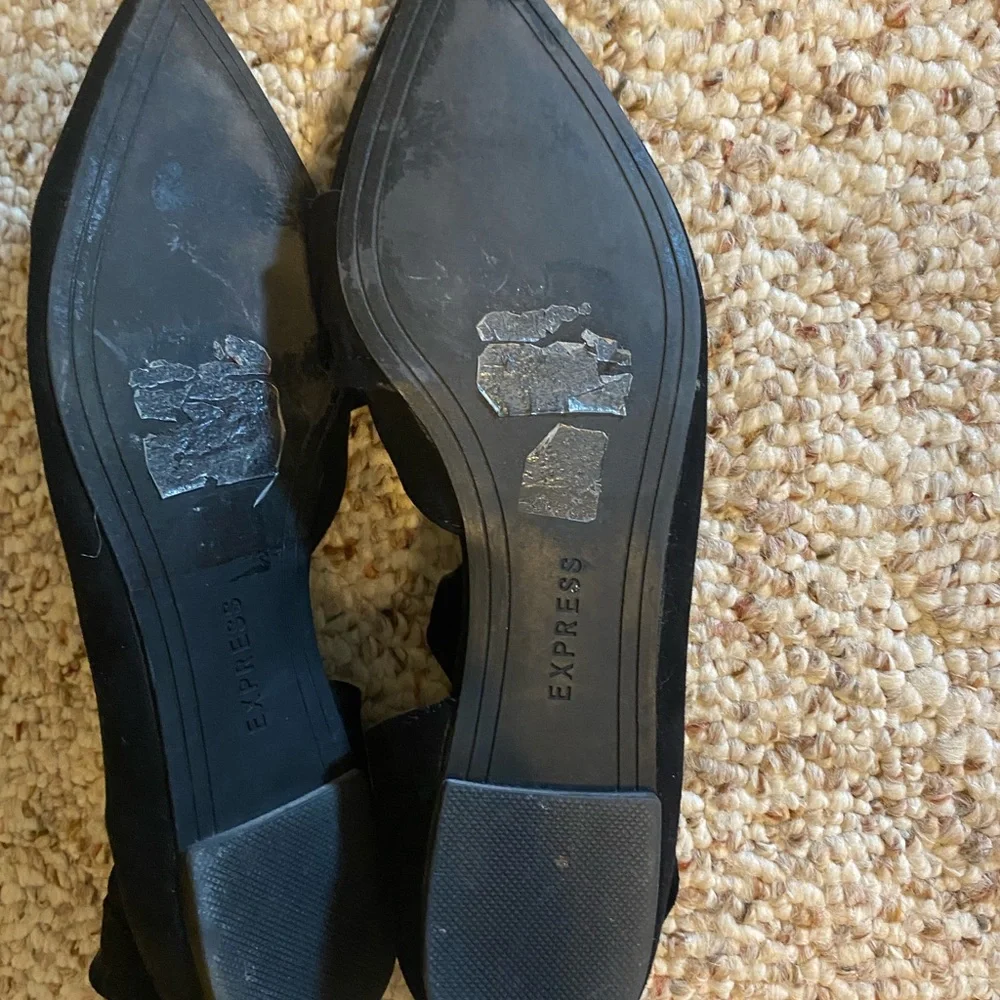 Express Ruffle Flats - Picture 4 of 4